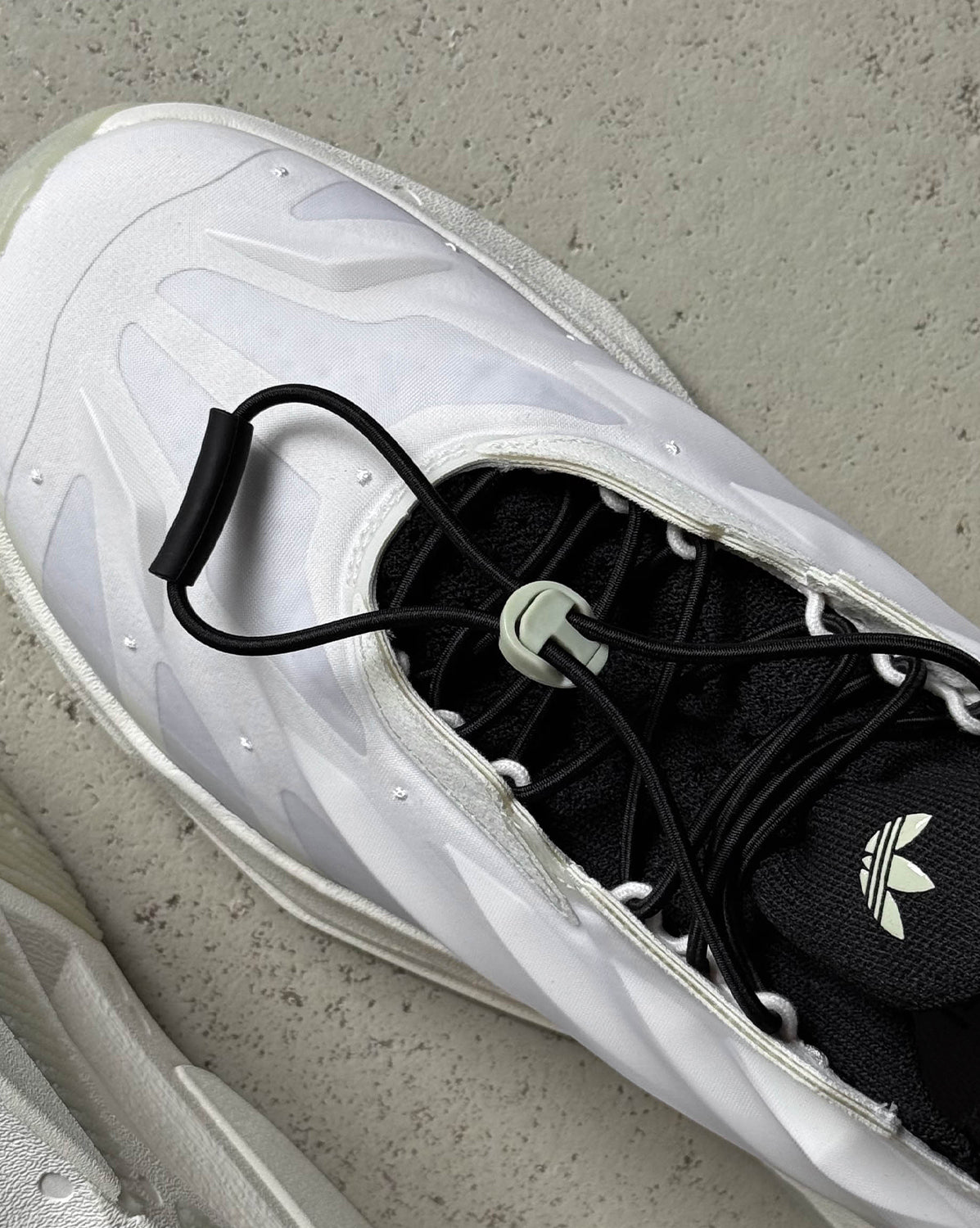 Adidas Terra Mono Lightstrike