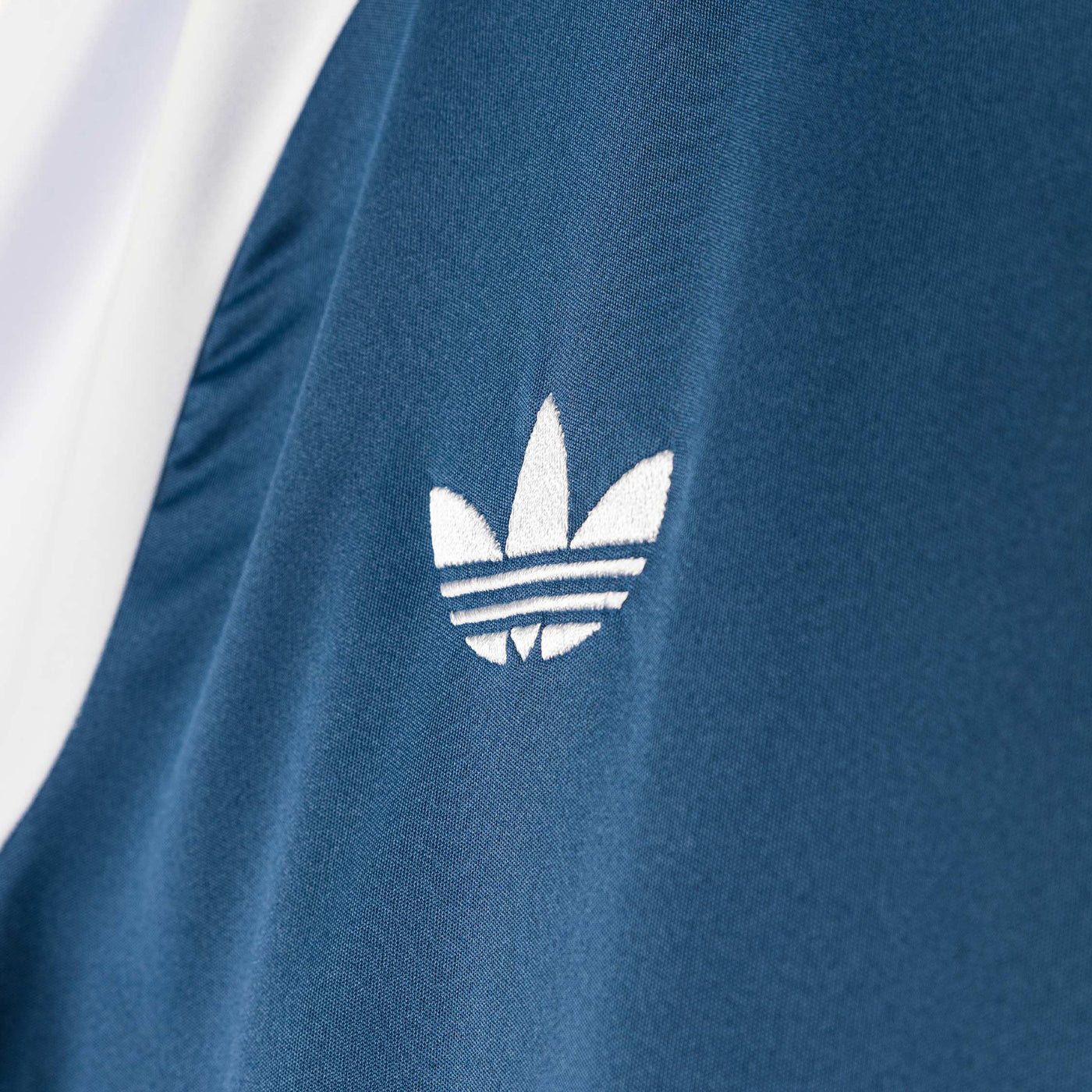 Adidas	Italy 26 Away Prematch Match Jersey