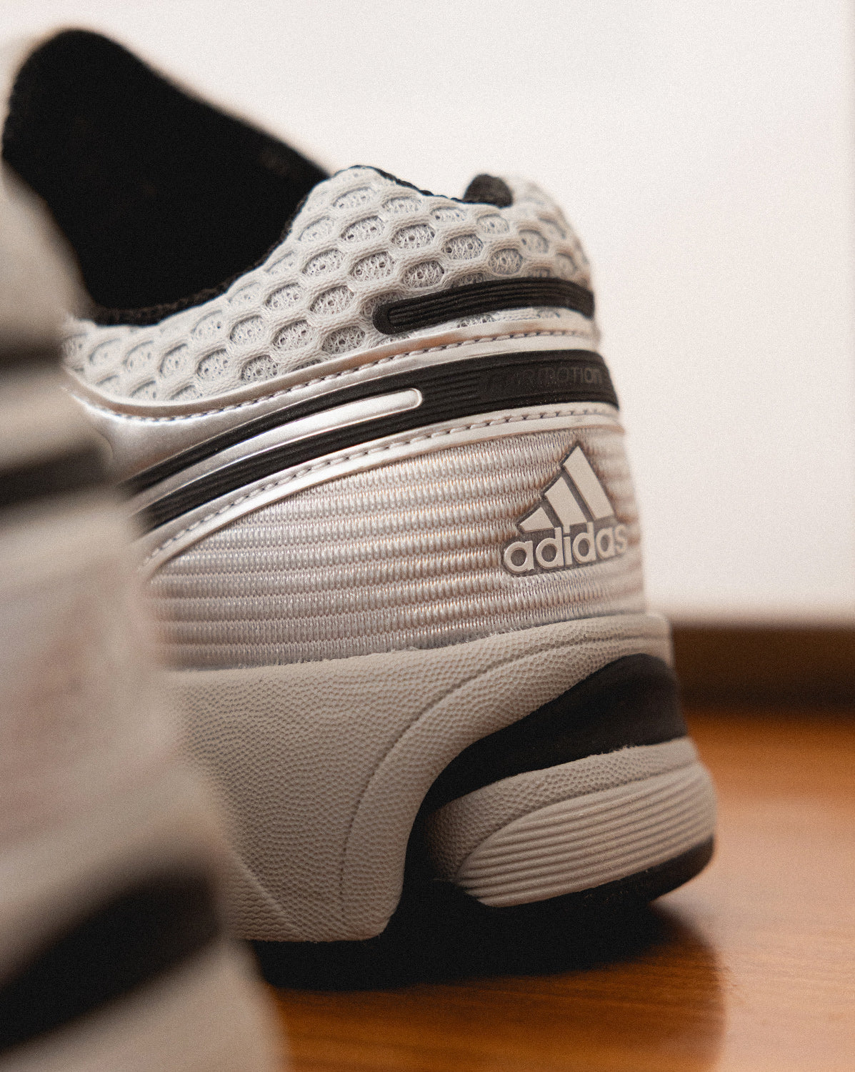 Adidas Adistar Control 5
