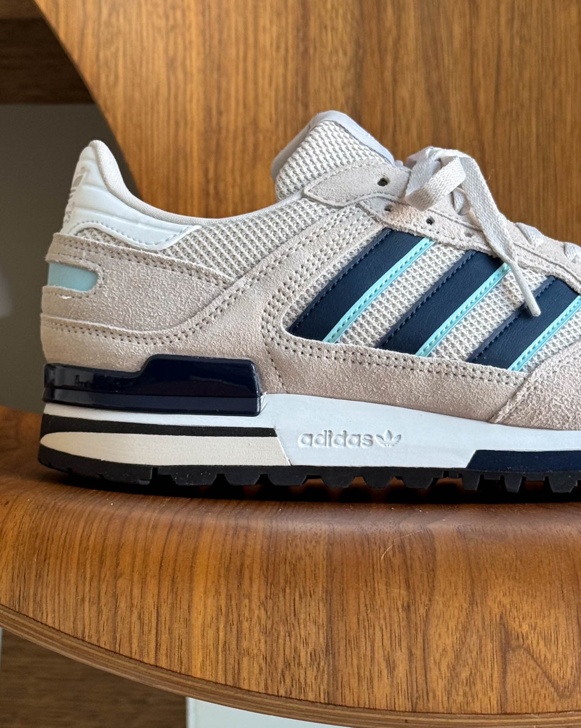 Adidas ZX 600