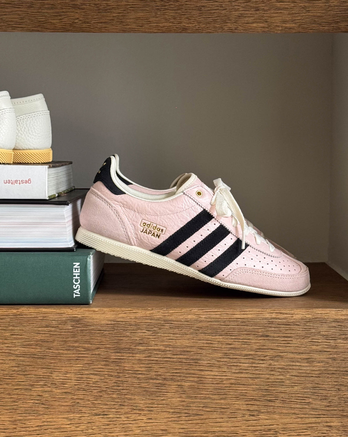 Adidas Japan W