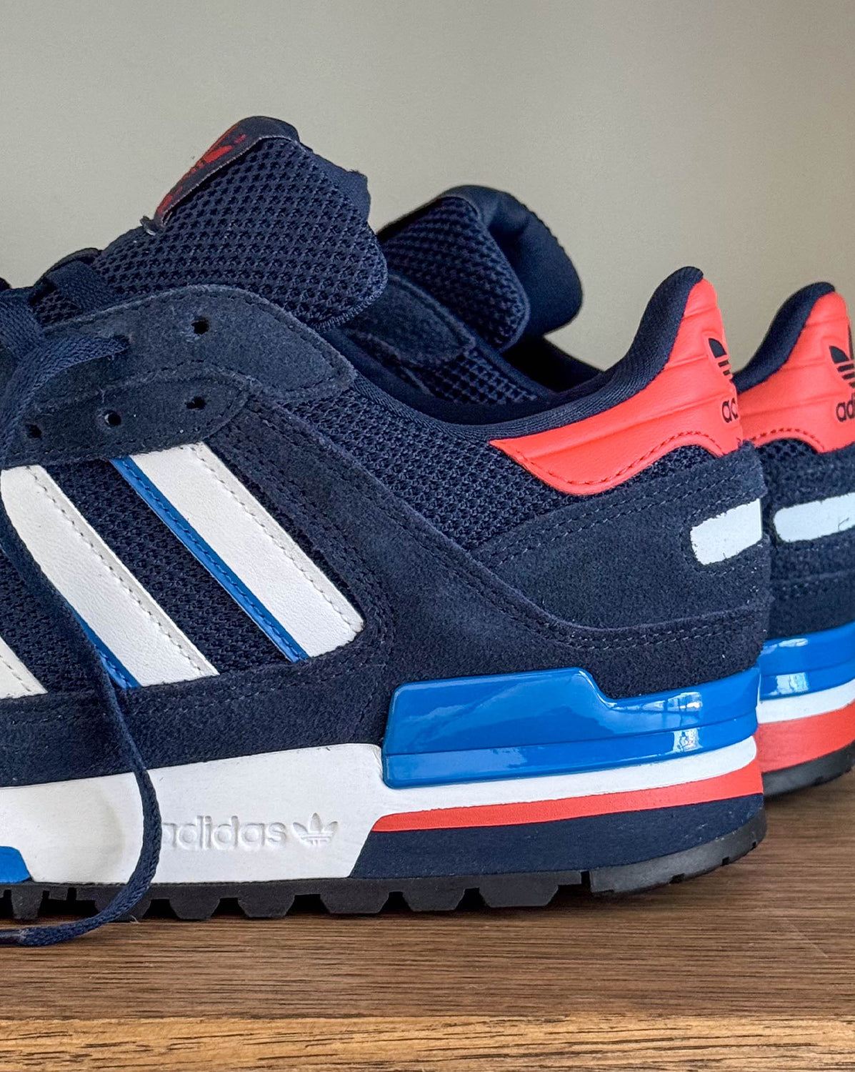 Adidas ZX 600